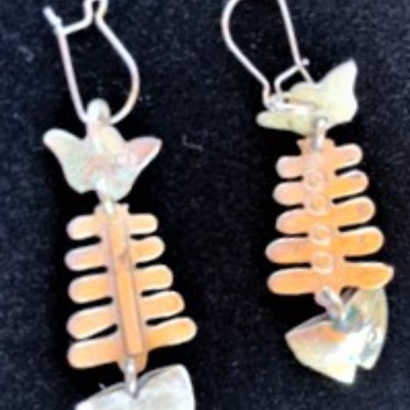 Vintage Mexican Silver Fish Skeleton Earrings - Picture 2 of 6